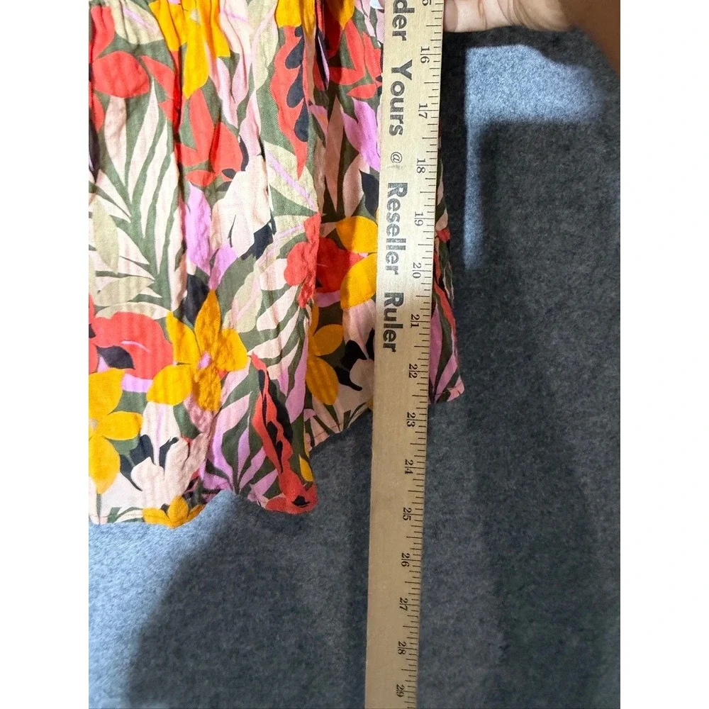 LOFT Floral Puff Sleeve Peplum Top Medium Tropical V-Neck Smocked Back Cotton